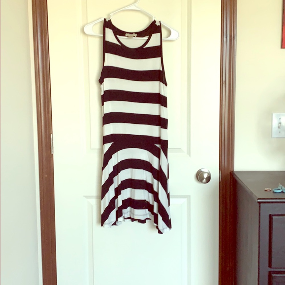 Black and white dress
